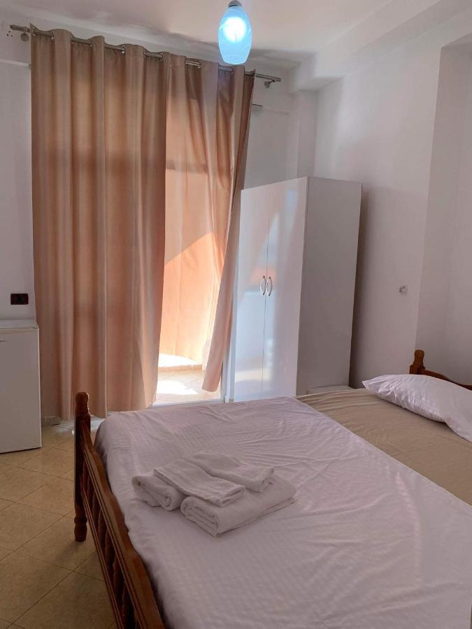 Elio'S Room Durrës Exterior foto