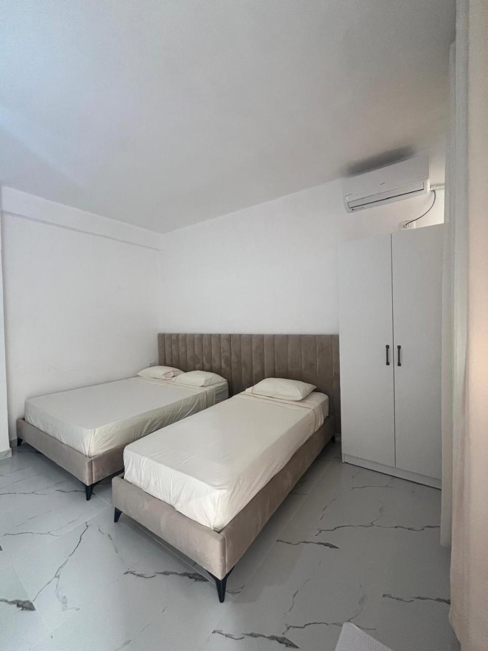 Elio'S Room Durrës Exterior foto