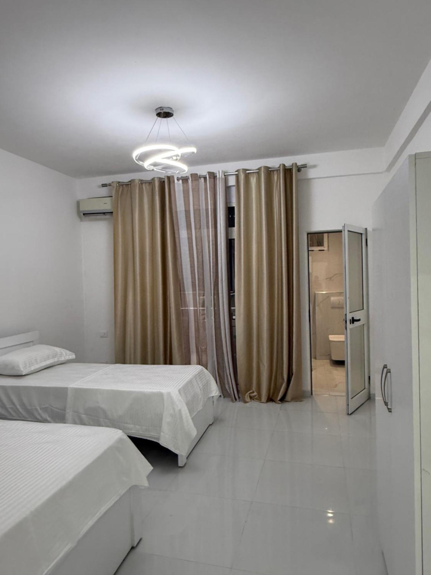 Elio'S Room Durrës Exterior foto