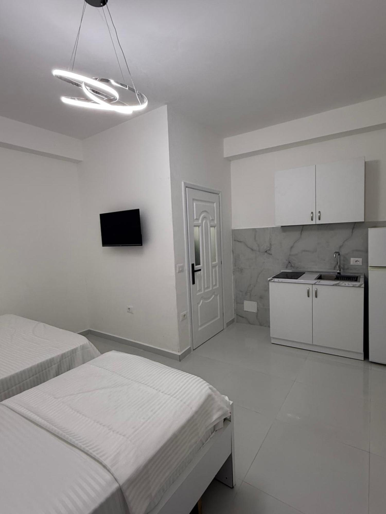 Elio'S Room Durrës Exterior foto